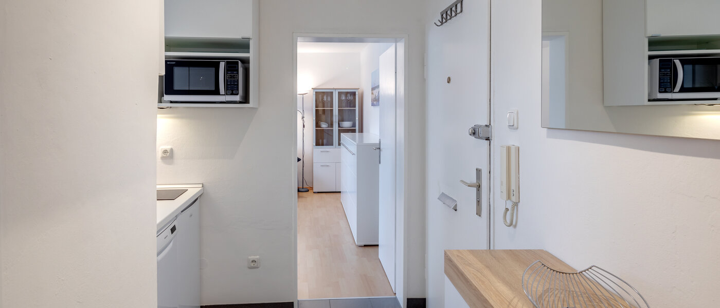 アパルトマン München Parkstadt Bogenhausen 02 玄関入り口 10938