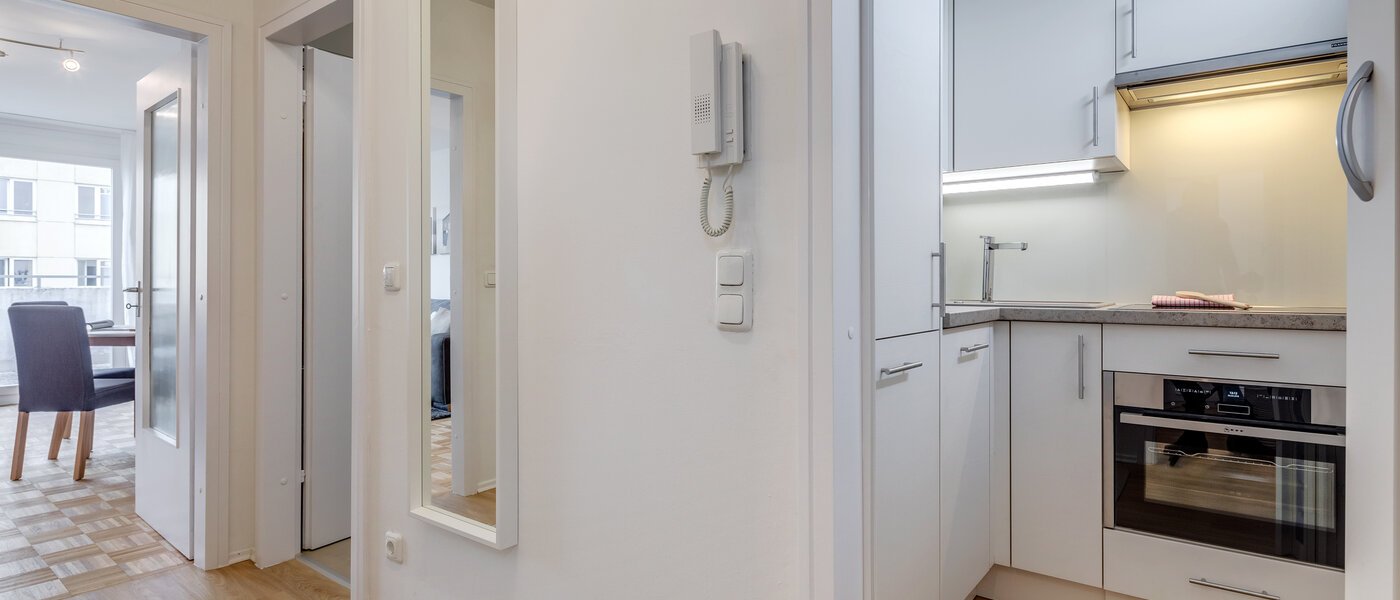 マンション München Neuhausen 02 玄関入り口 10941