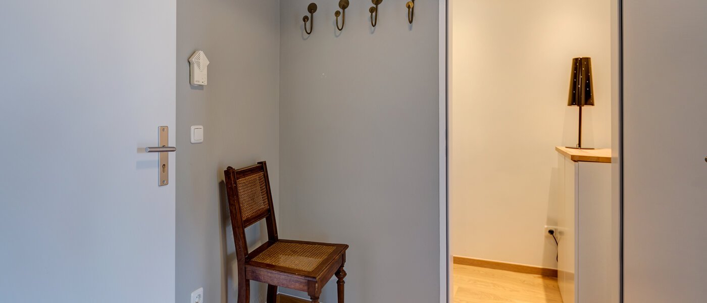 マンション München Sendling-Westpark 04 玄関入り口 10942