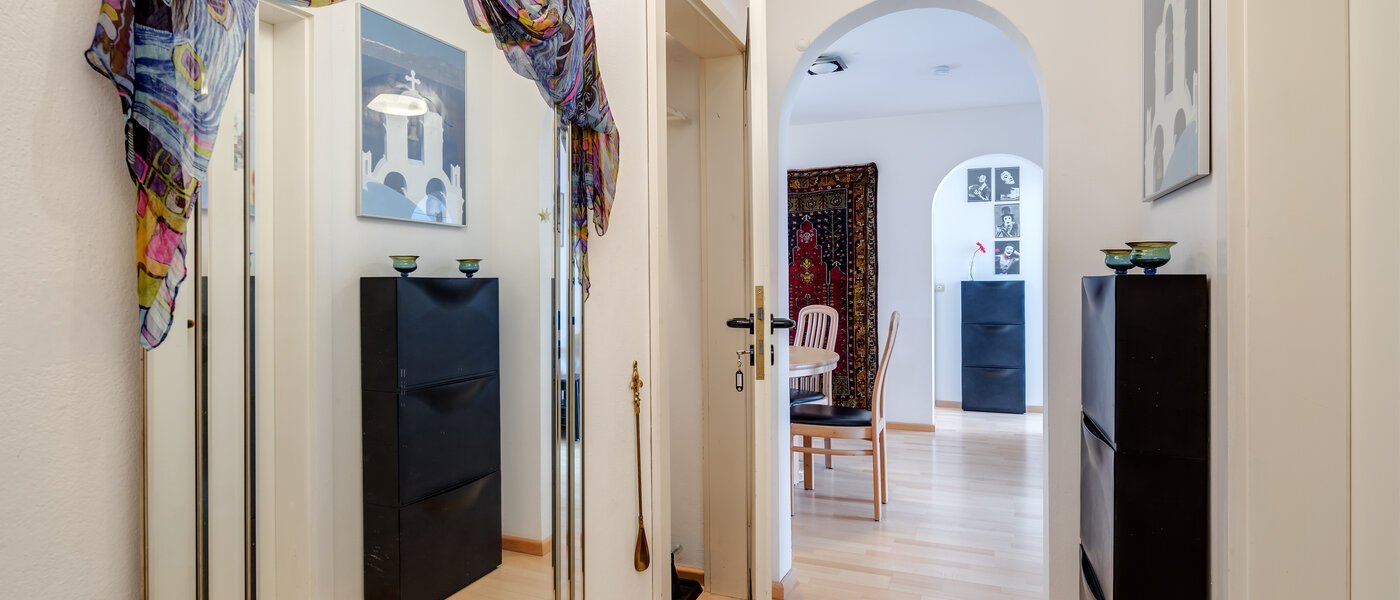 マンション München Johanneskirchen 01 玄関入り口 10948