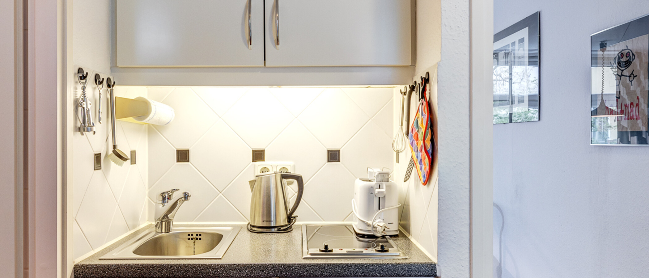アパルトマン München Schwabing (links der Leopoldstraße) 01 キッチン 1095
