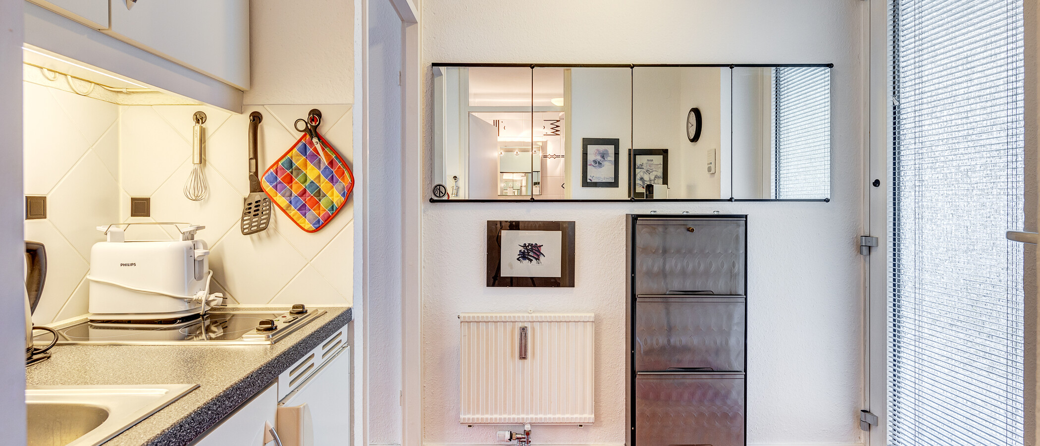アパルトマン München Schwabing (links der Leopoldstraße) 02 玄関入り口 1095