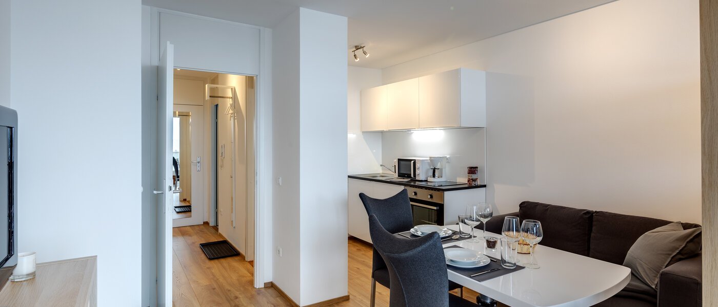 マンション München Schwabing-West 07 リビングルーム 10978