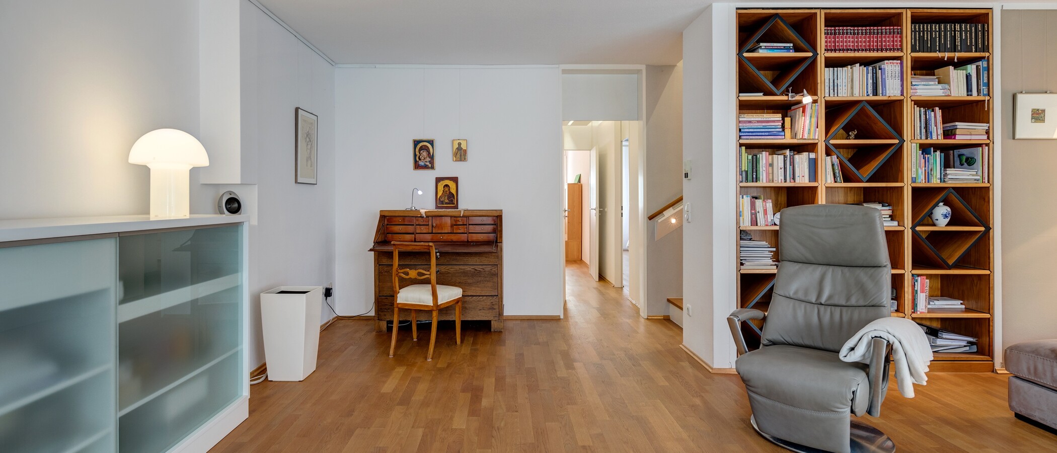 メゾネット・マンション（複数階にわたるマンション） München Schwabing-West (rund um den Hohenzollernplatz) 03 リビングルーム 11000