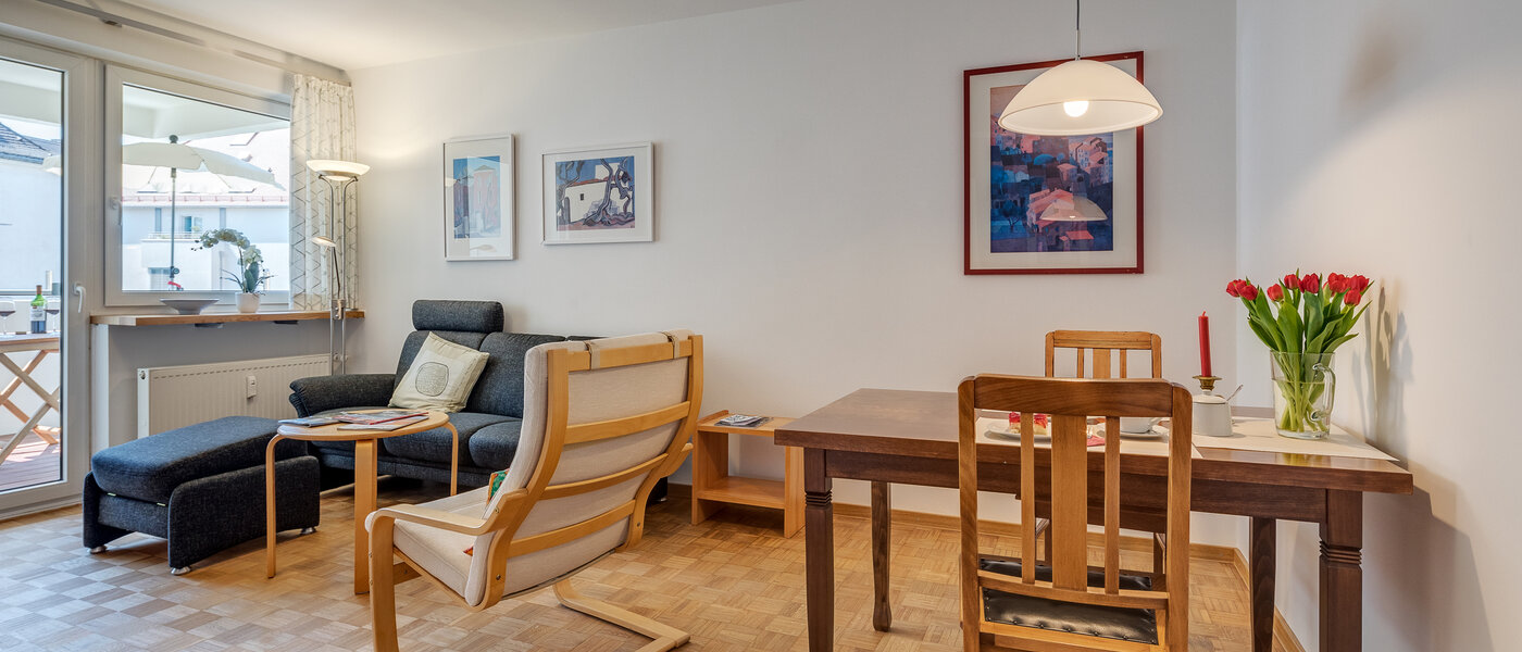 マンション München Neuhausen 01 リビングルーム 11009