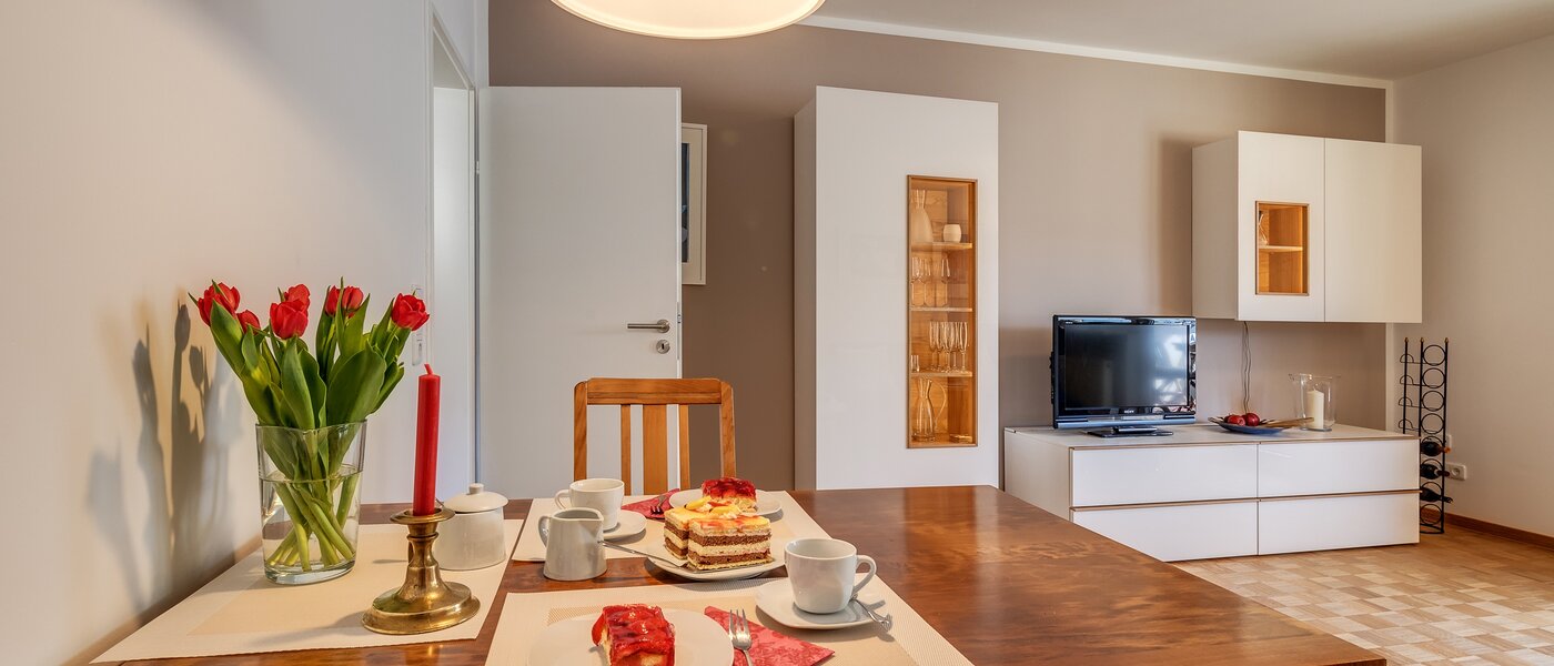 マンション München Neuhausen 03 リビングルーム 11009