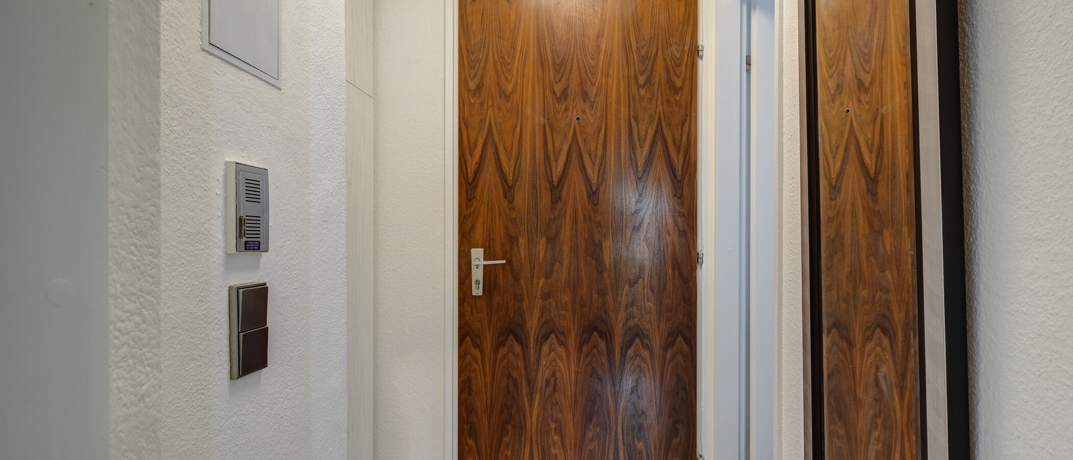 アパルトマン München Schwanthalerhöhe 02 玄関入り口 11013