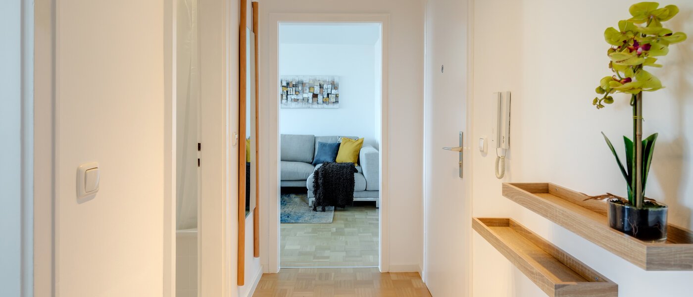 マンション München Schwabing (links der Leopoldstraße) 01 玄関入り口 11029