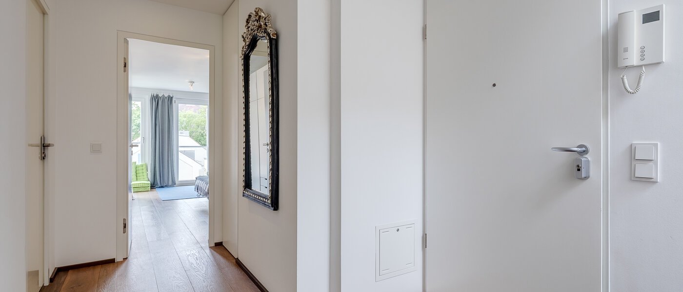 複層住宅 München Au 07 玄関入り口 11032