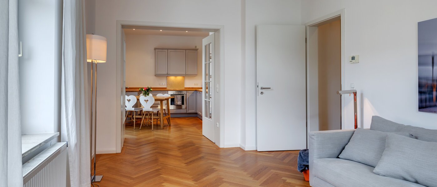 マンション München Neuhausen 04 リビングエリア 11045