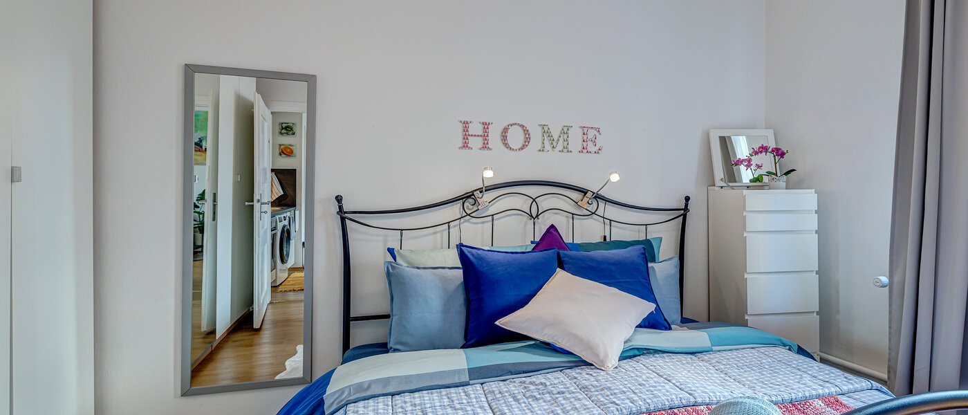 マンション München Lehel 01 寝室 11085