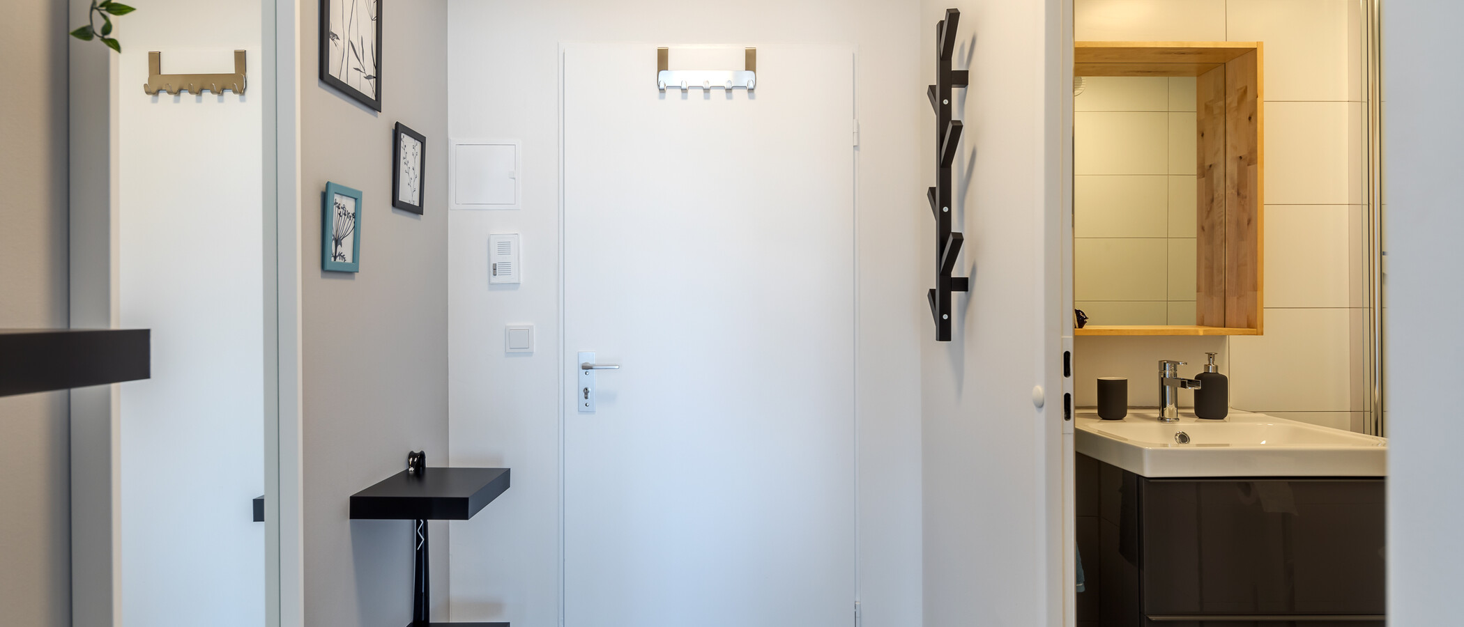 マンション München Neuhausen 02 玄関入り口 11167