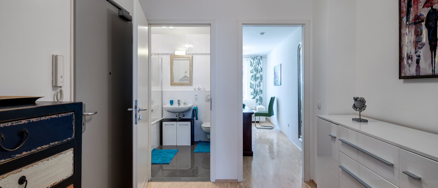 マンション München Bogenhausen 01 玄関入り口 11173