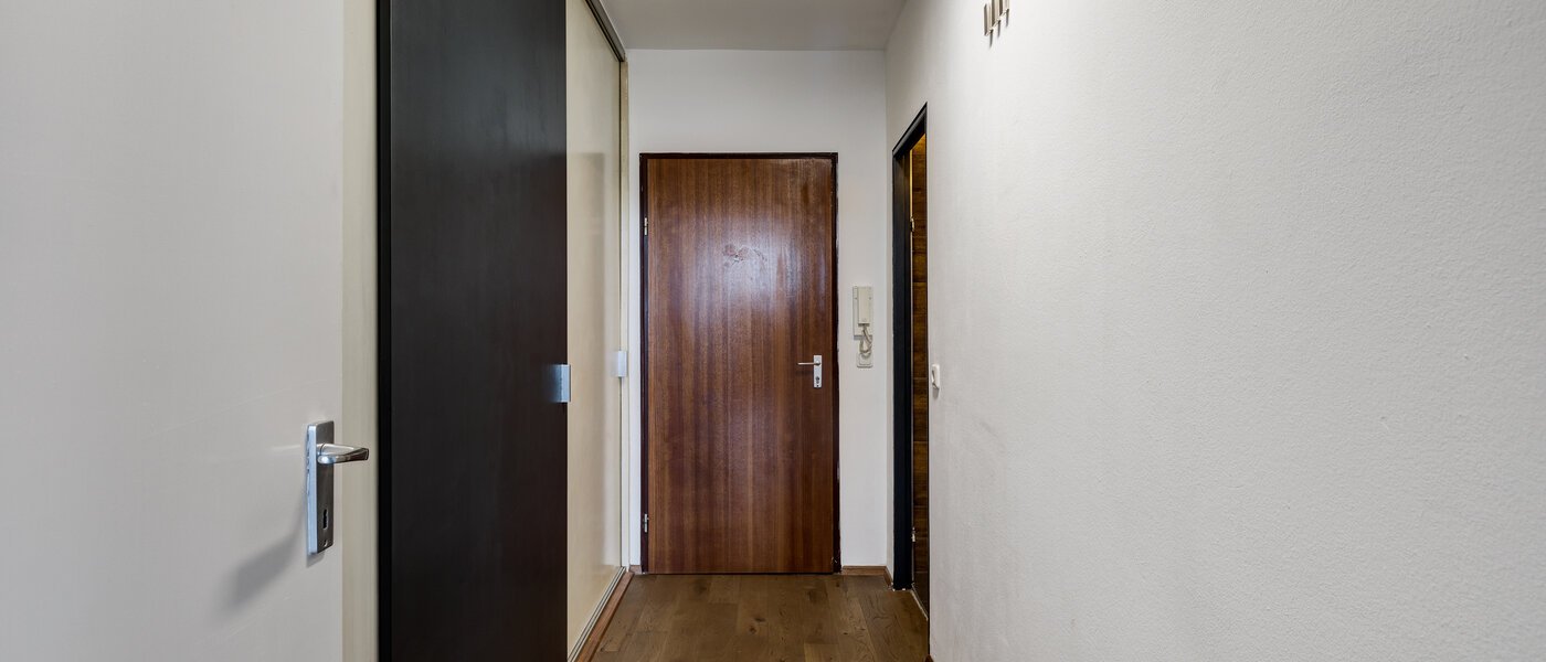 マンション München Moosach 02 玄関入り口 11180