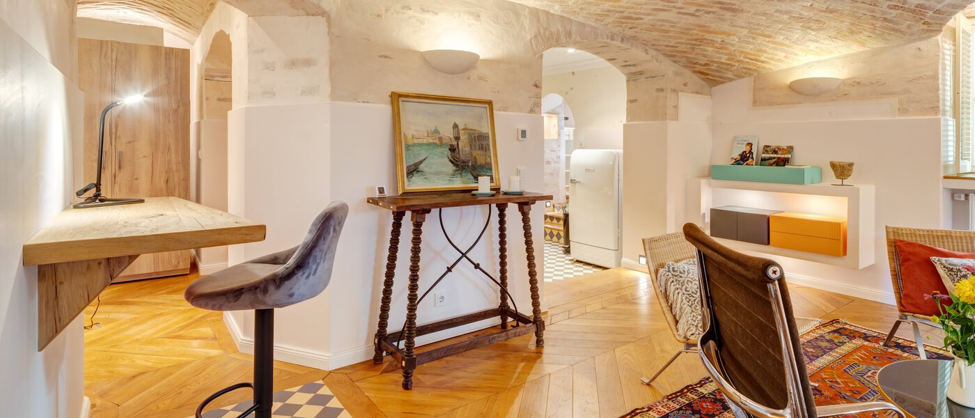 マンション München Neuhausen 03 リビングルーム 11204