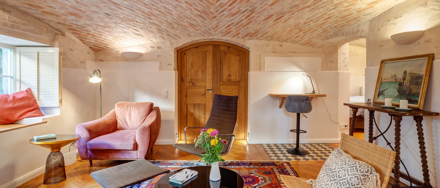 マンション München Neuhausen 04 リビングルーム 11204