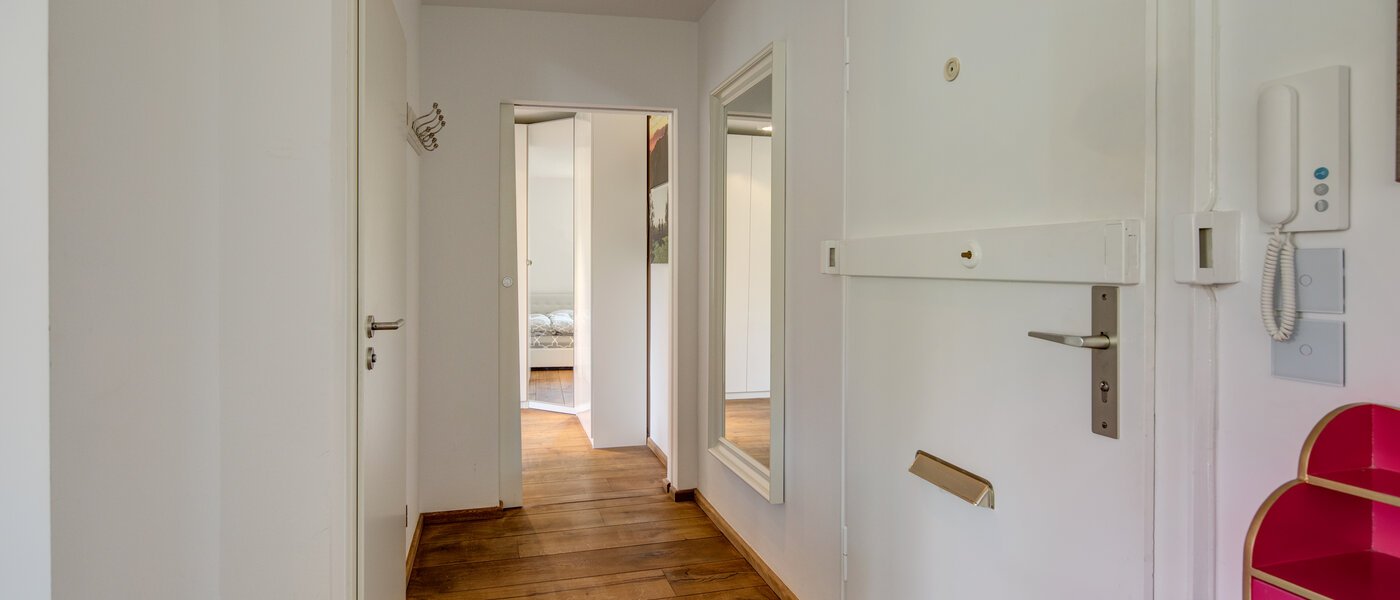 マンション München Schwabing 01 玄関入り口 11220