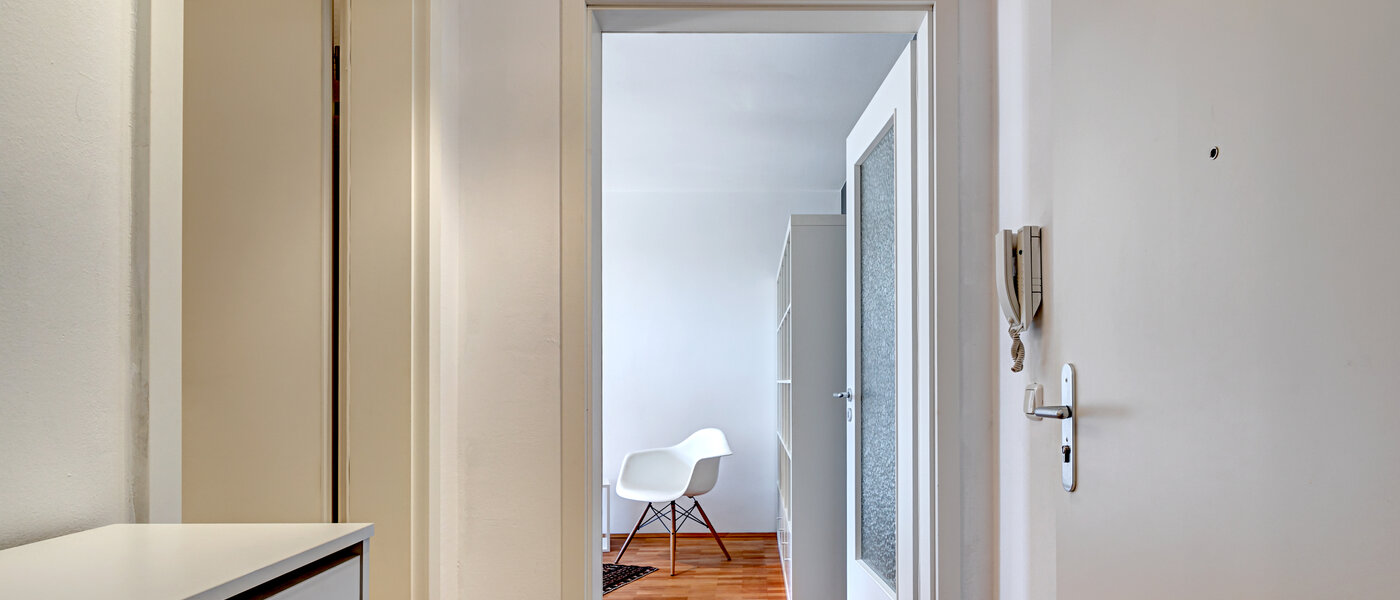 マンション München Neuhausen 01 玄関入り口 11252