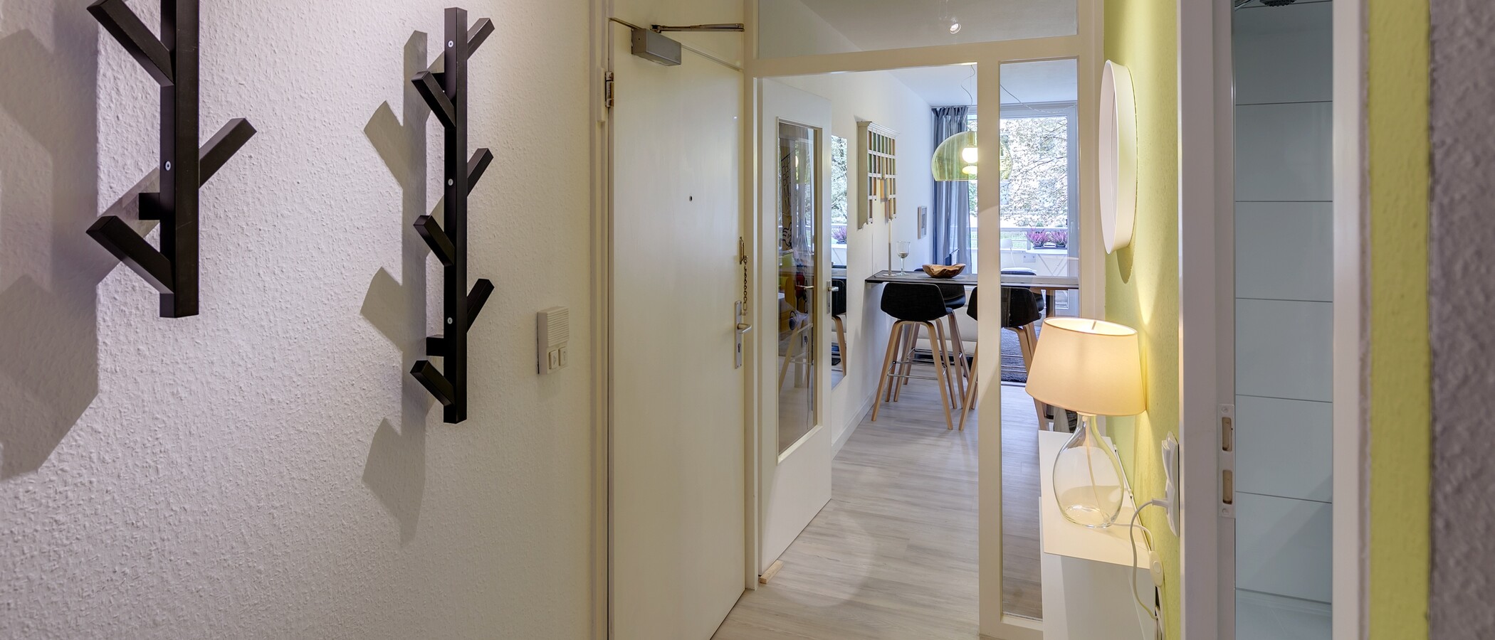 マンション München Haidhausen 03 玄関入り口 11272