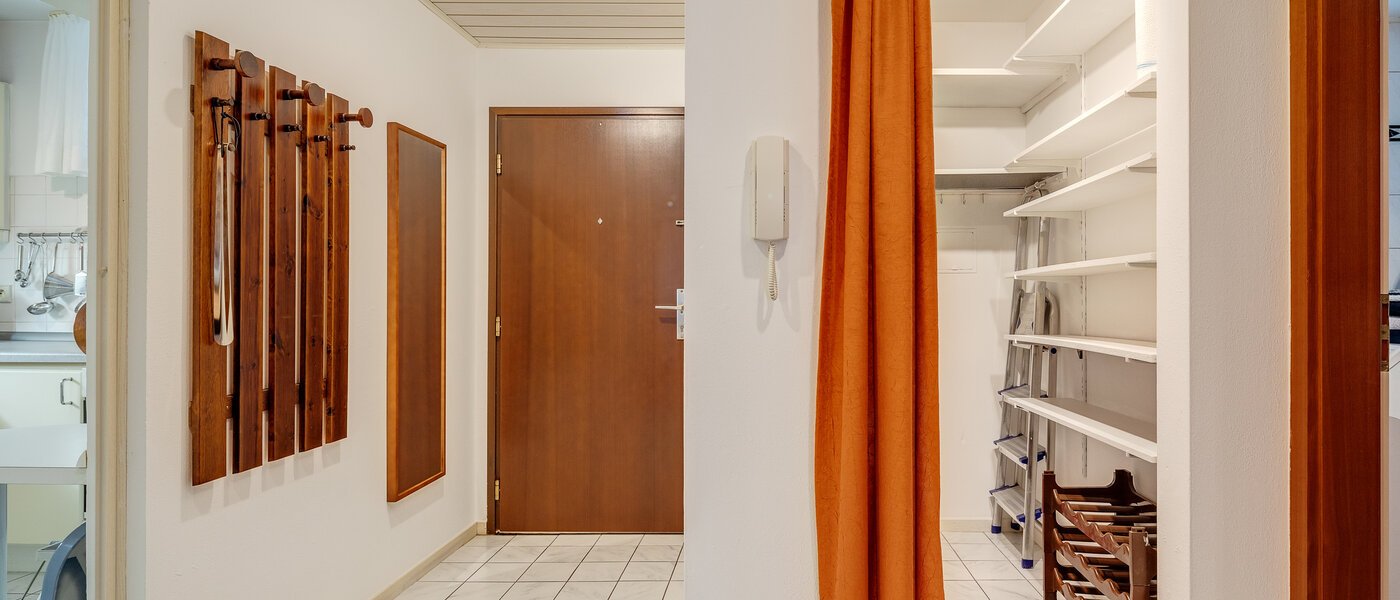 マンション München Berg am Laim 01 玄関入り口 11292