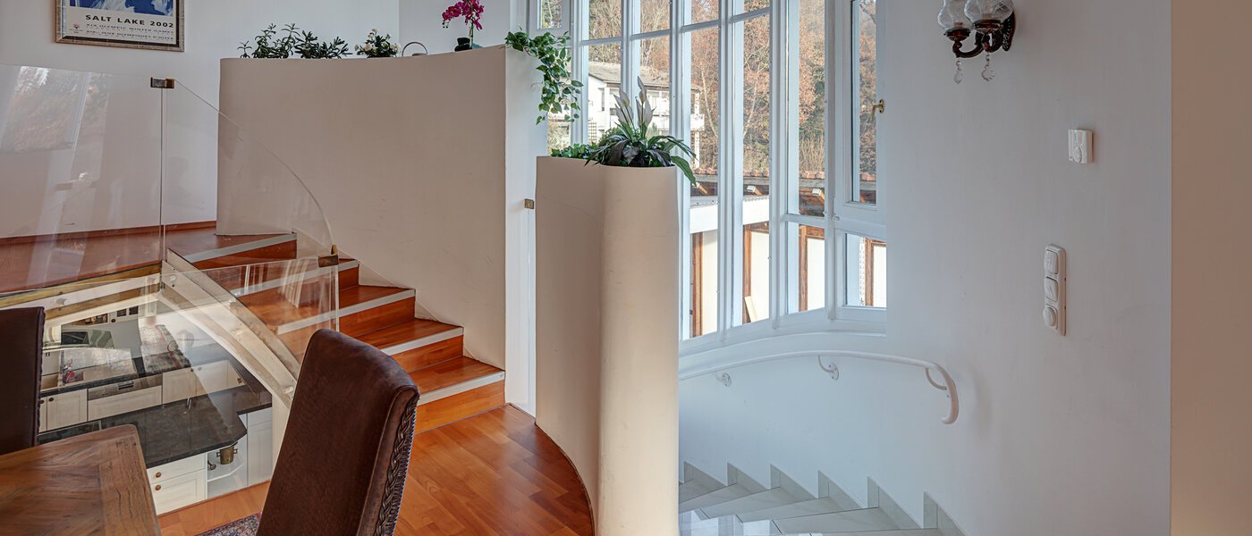 一戸建て Starnberg 04 玄関入り口 11331