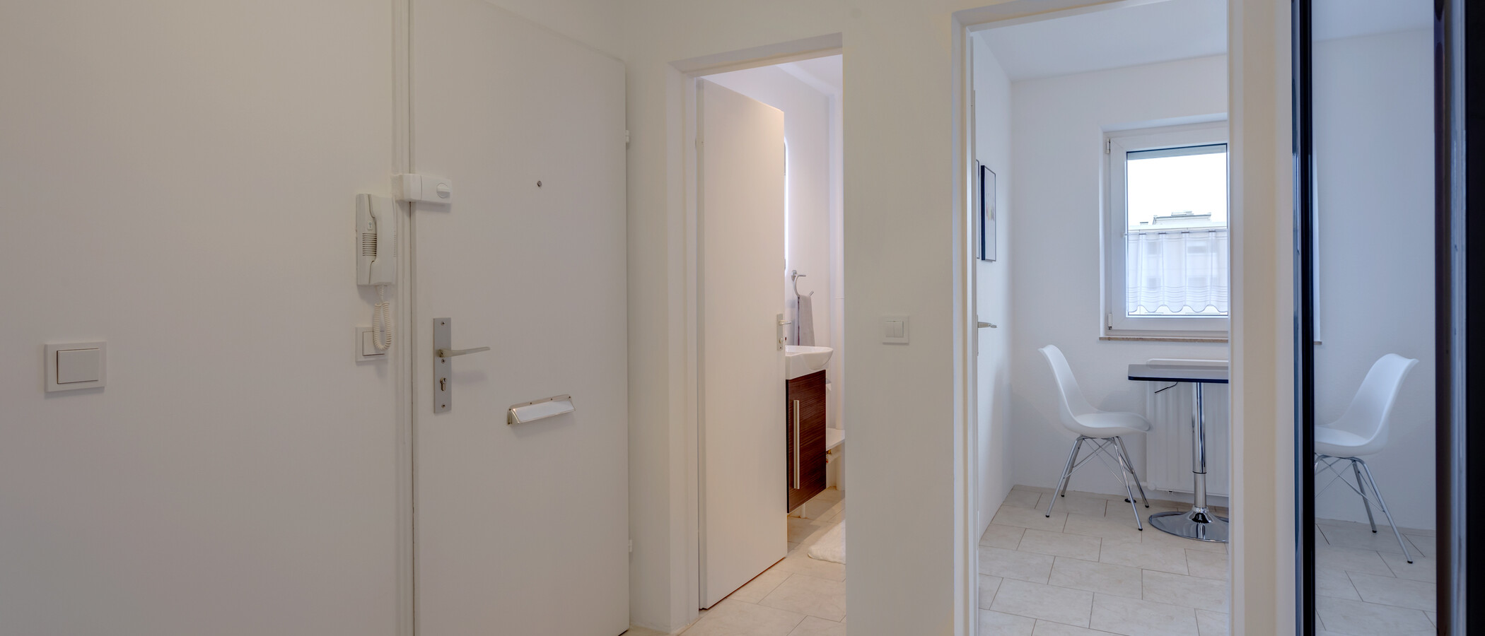 マンション München Johanneskirchen 03 玄関入り口 11347
