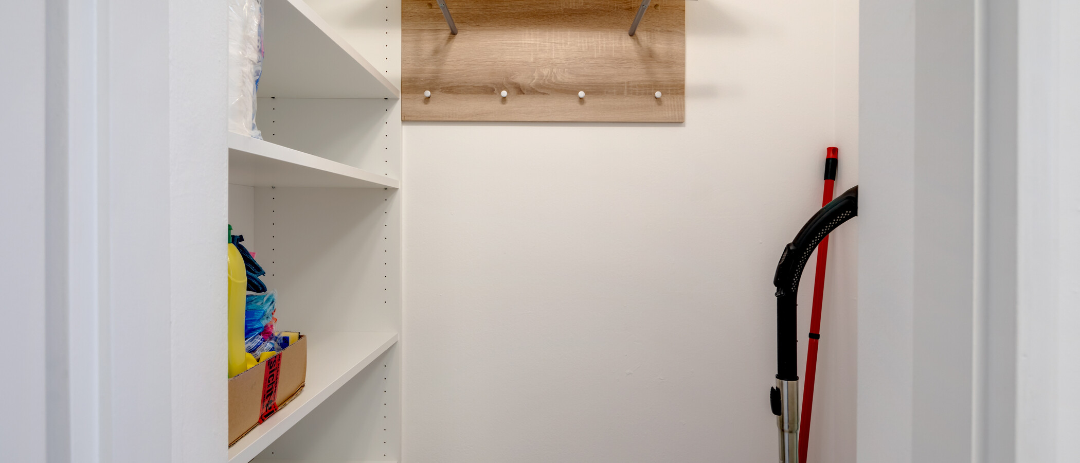 マンション München Johanneskirchen 01 貯蔵室 11347