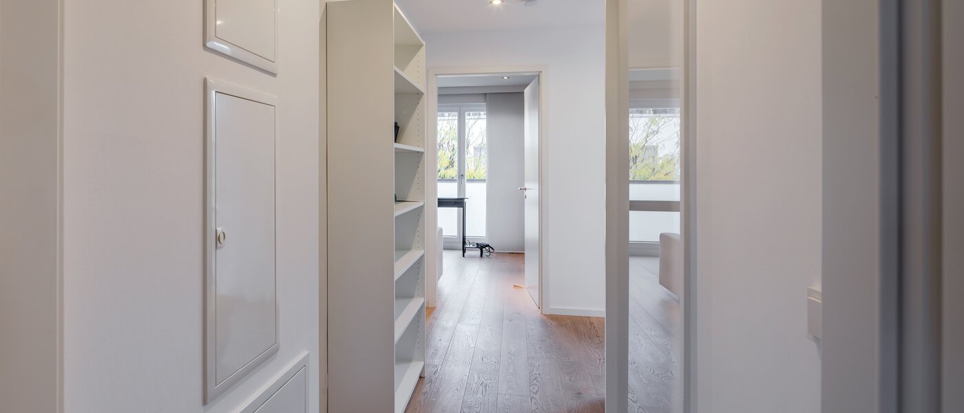 マンション München Schwabing-West 05 玄関入り口 11349