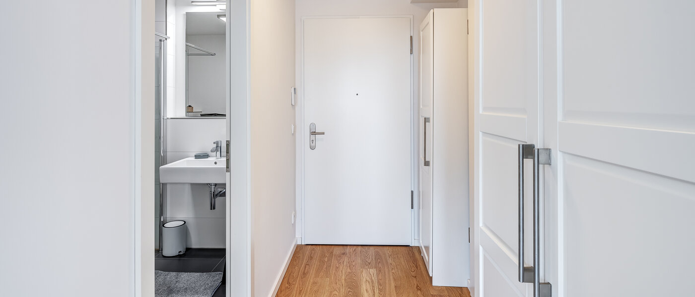 マンション München Bogenhausen 01 玄関入り口 11358