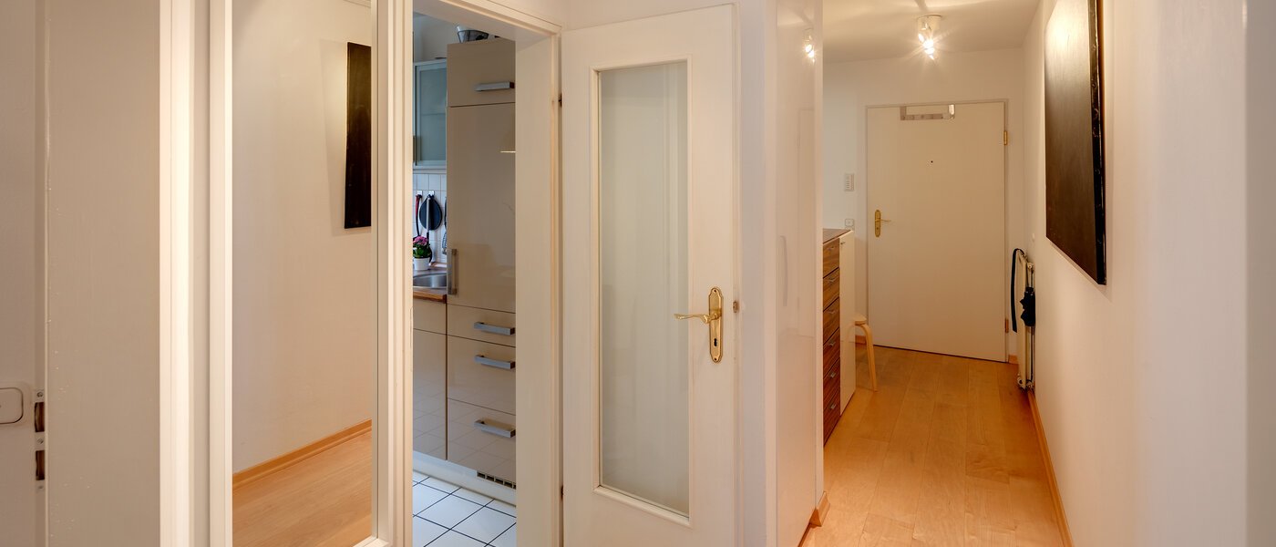 マンション München Lehel 01 玄関入り口 11361