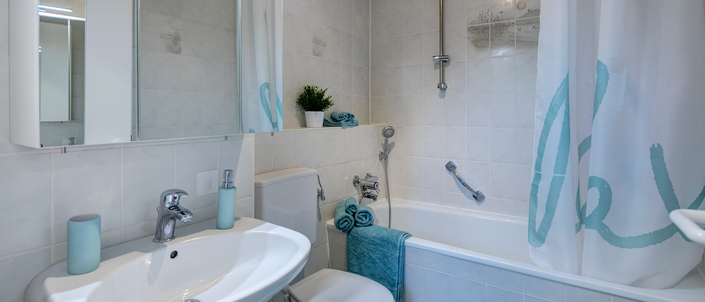 マンション Neufahrn b. Freising 01 浴室 11382