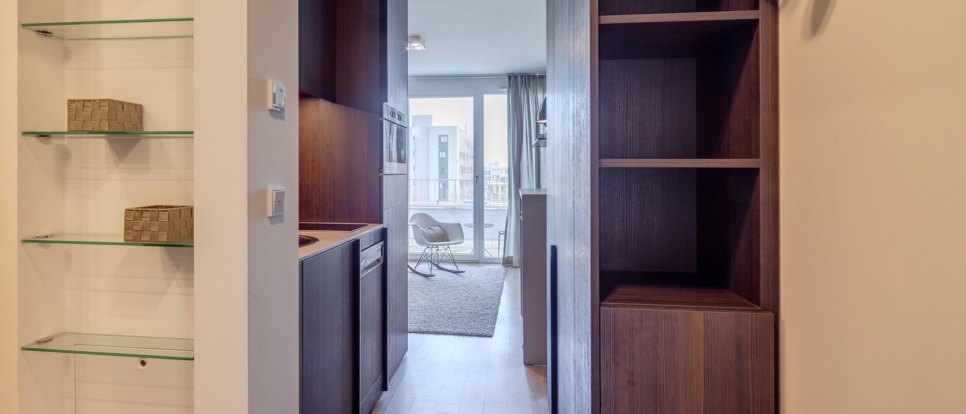 アパルトマン München Schwabing-West 02 玄関入り口 11438