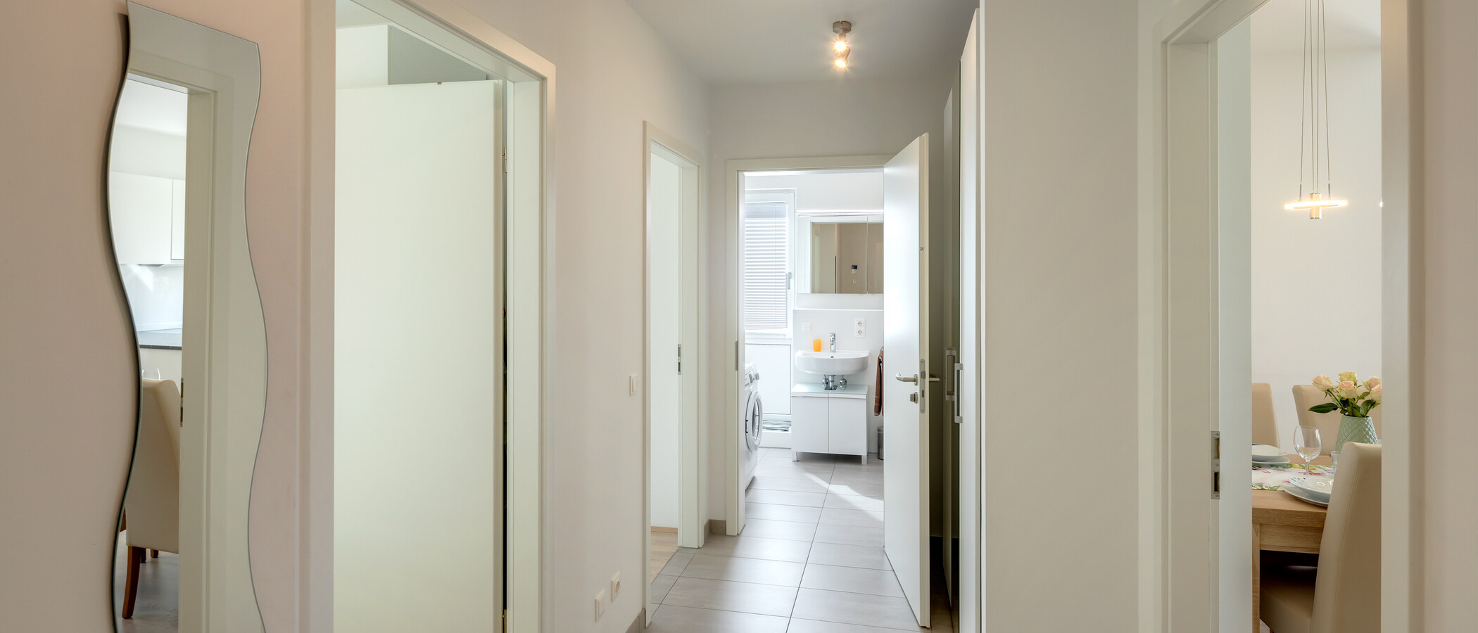 庭付き住宅 München Neuaubing 01 玄関入り口 11442