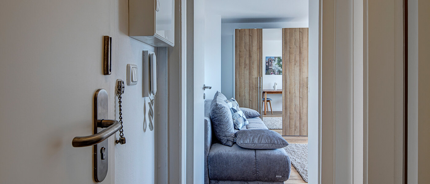 マンション München Moosach 01 玄関入り口 11491