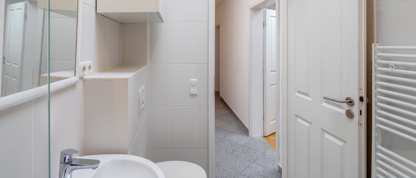 アティック・フラット（屋根裏） München Schwanthalerhöhe 02 浴室 11507