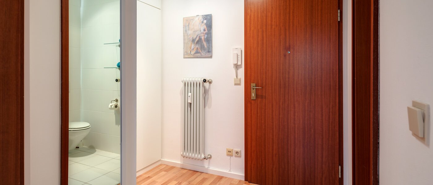 マンション München Harlaching 03 玄関入り口 1155