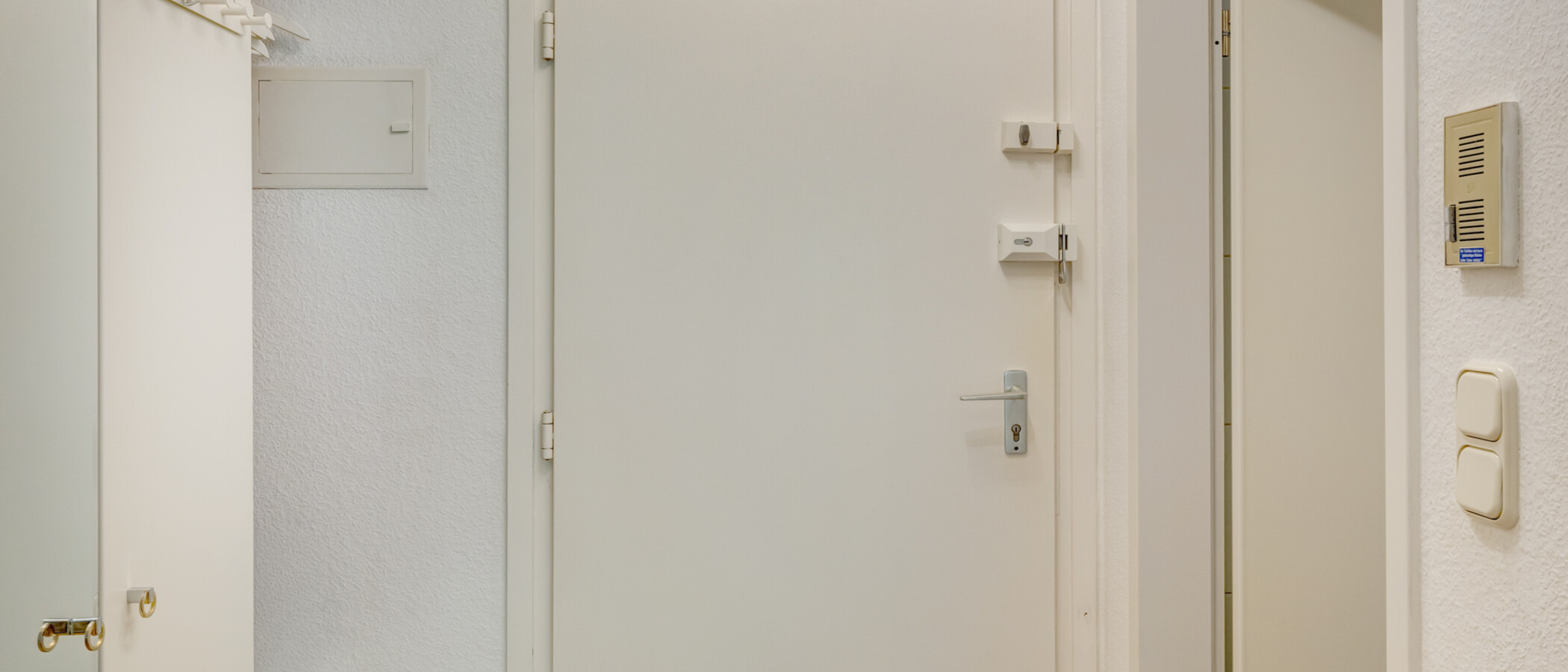 マンション München Schwabing-West (rund um den Hohenzollernplatz) 01 玄関入り口 11568