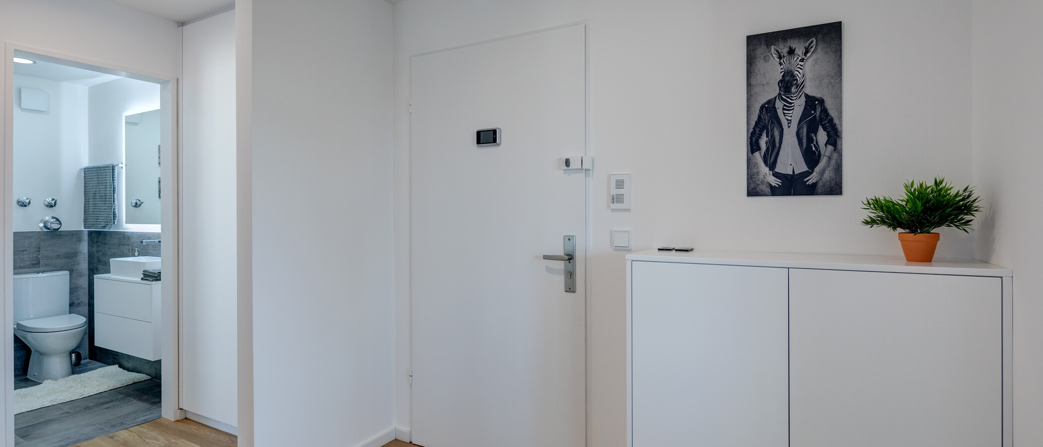 マンション München Sendling-Westpark 04 玄関入り口 11577
