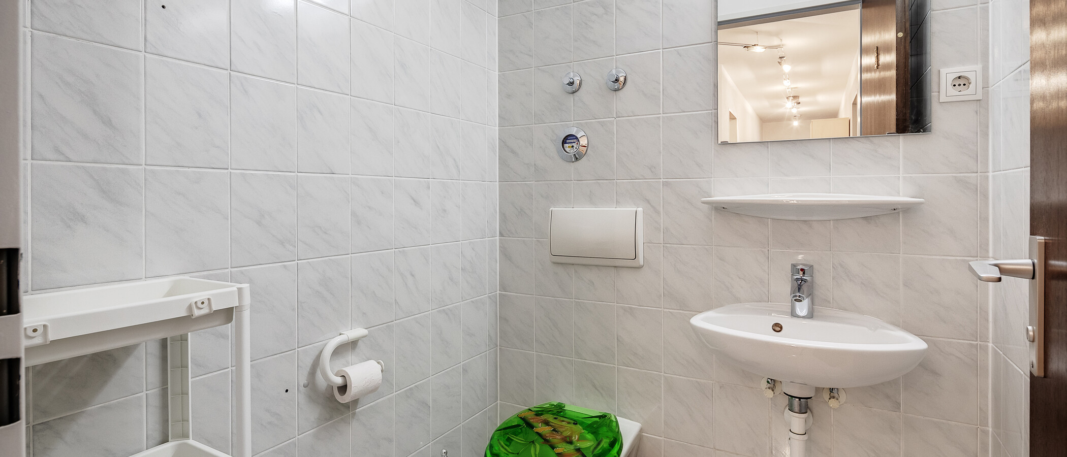 マンション München Oberföhring 01 ゲスト用 WC 11585
