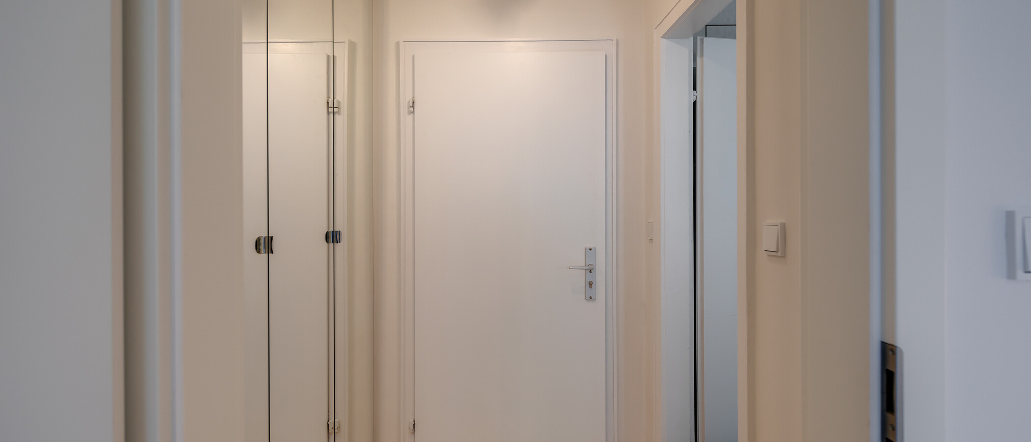 マンション München Obergiesing 01 玄関入り口 11593