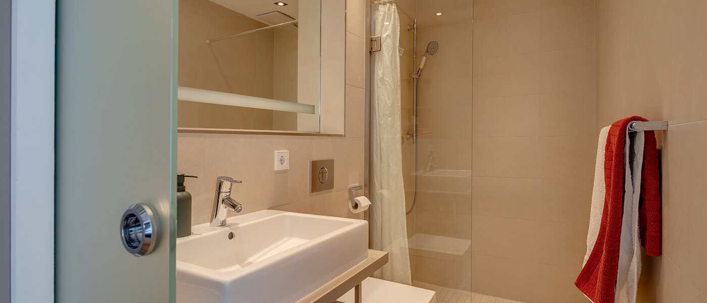 アパルトマン München Bogenhausen 01 浴室 11603