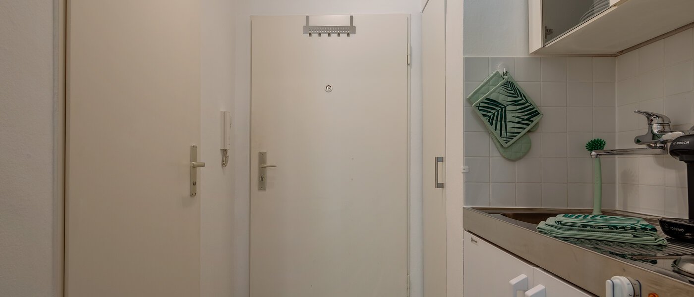 アパルトマン München Thalkirchen 02 玄関入り口 11645