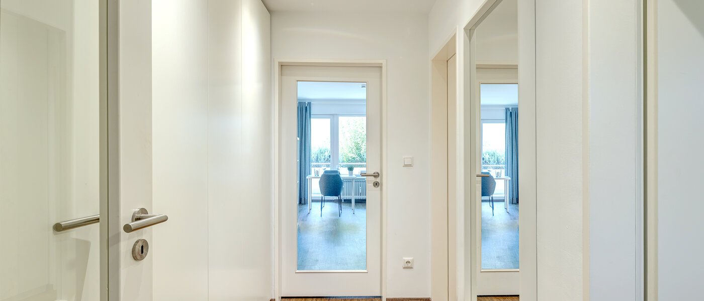 マンション Gauting 03 玄関入り口 11690