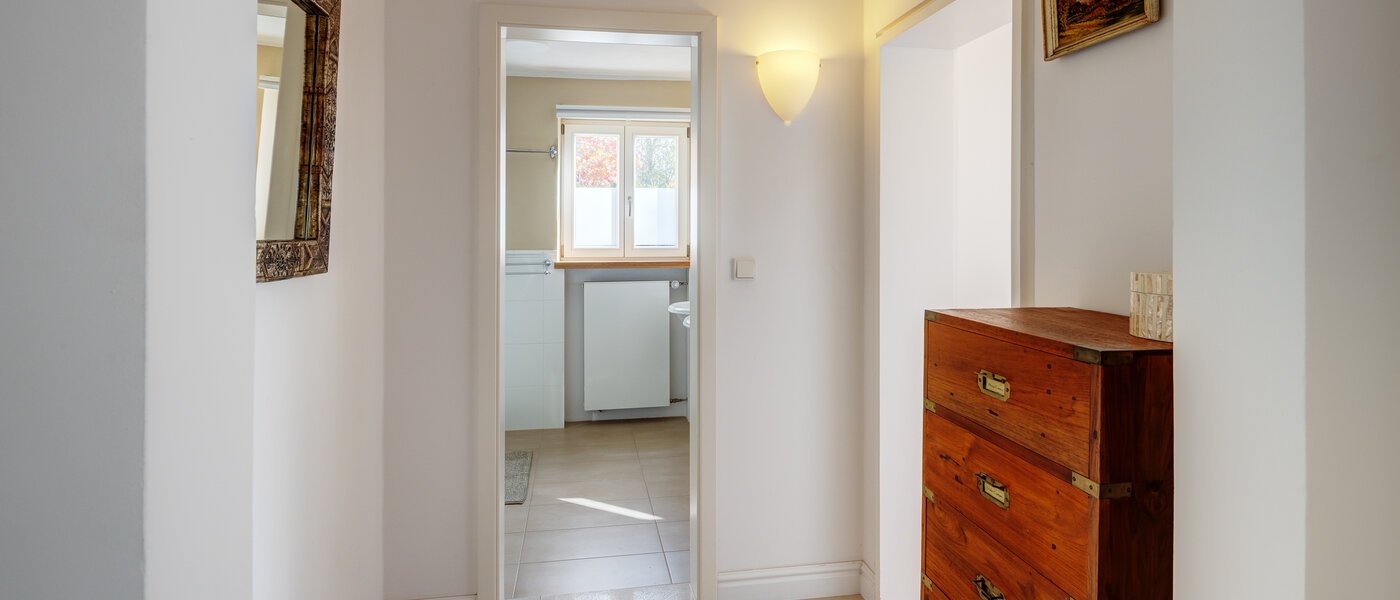 庭付き住宅 Feldafing 04 玄関入り口 11698