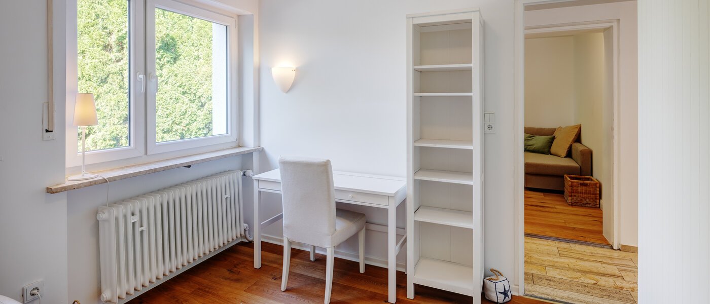 庭付き住宅 Feldafing 04 2.　寝室 11698