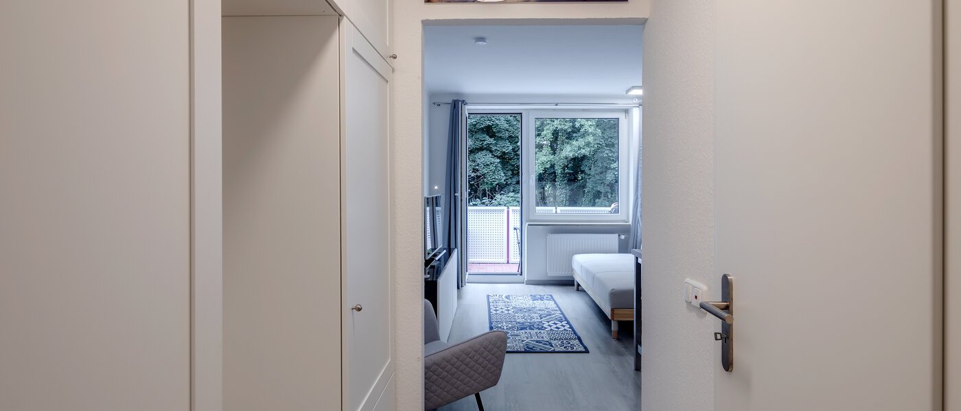 アパルトマン München Solln 01 玄関入り口 11783