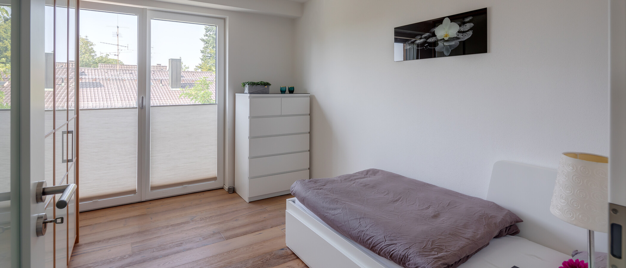 アティック・フラット（屋根裏） München Großhadern 02 2.　寝室 11784