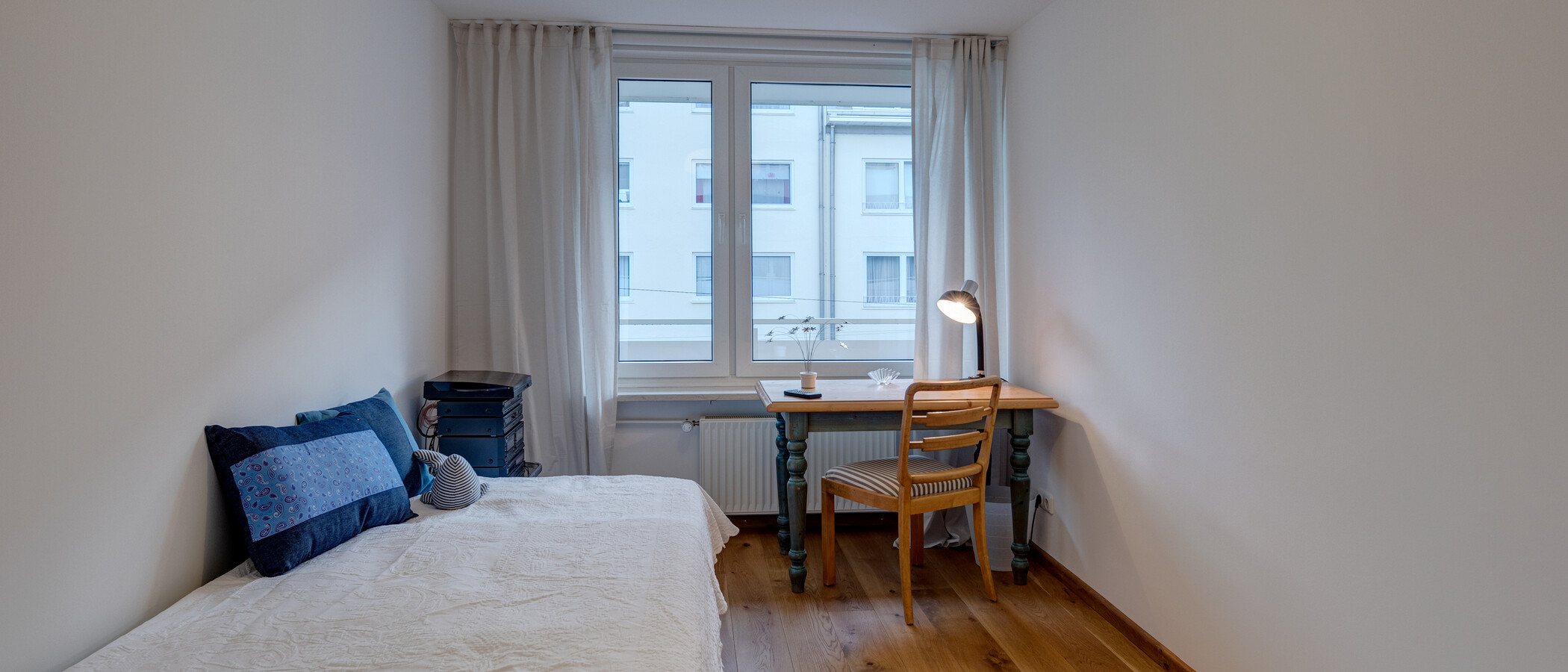 マンション München Schwabing (links der Leopoldstraße) 01 2.　寝室 11895