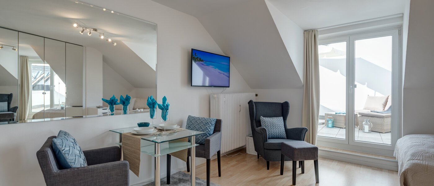 アティック・フラット（屋根裏） München Obergiesing 01 リビングエリア 11915