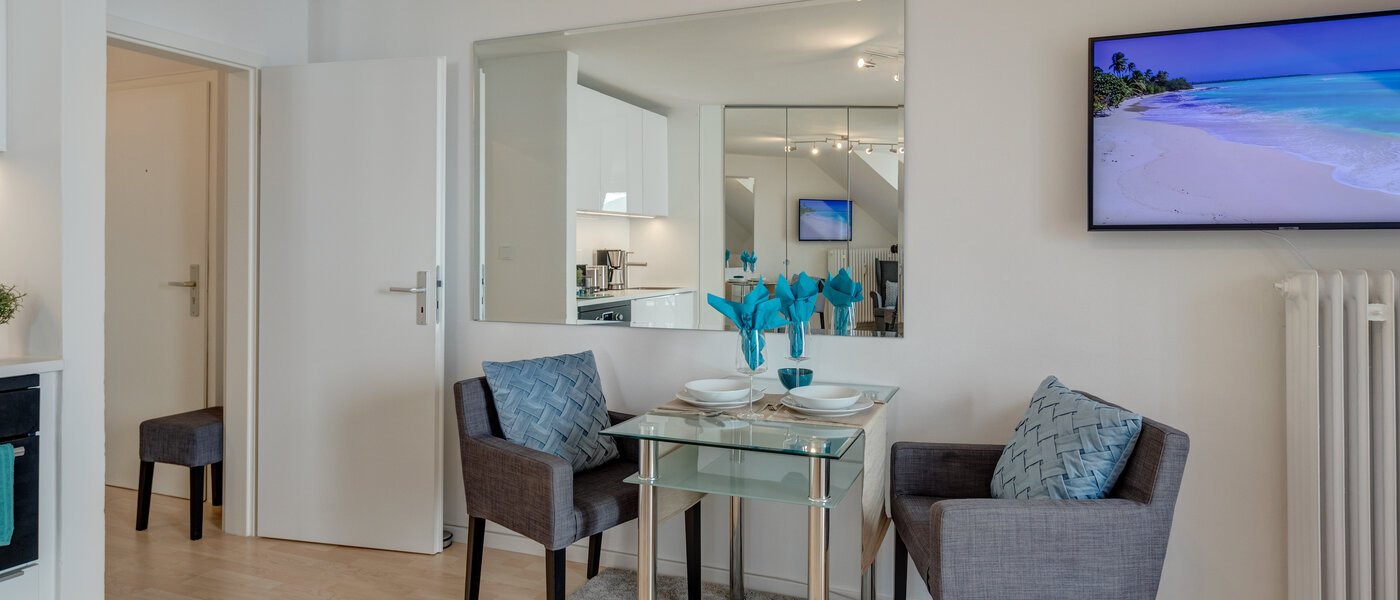 アティック・フラット（屋根裏） München Obergiesing 04 リビングエリア 11915